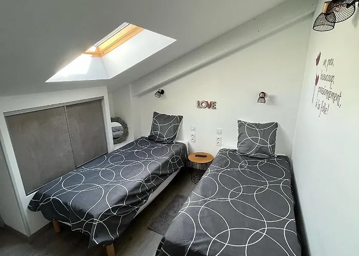Сasa de vacaciones Maison Chaleureuse Avec Terrasse Privative Proche De La Gare Et Du Centre-ville *