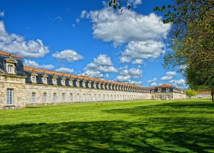 Maison Chaleureuse Avec Terrasse Privative Proche De La Gare Et Du Centre-ville